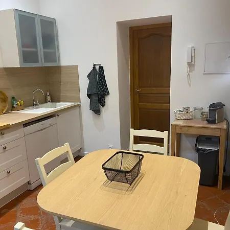 Les Salines De La Roquette Apartment
