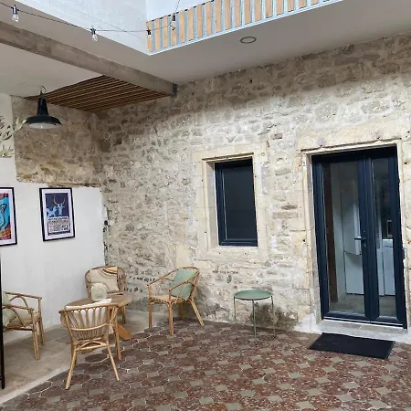 Les Salines De La Roquette Apartment